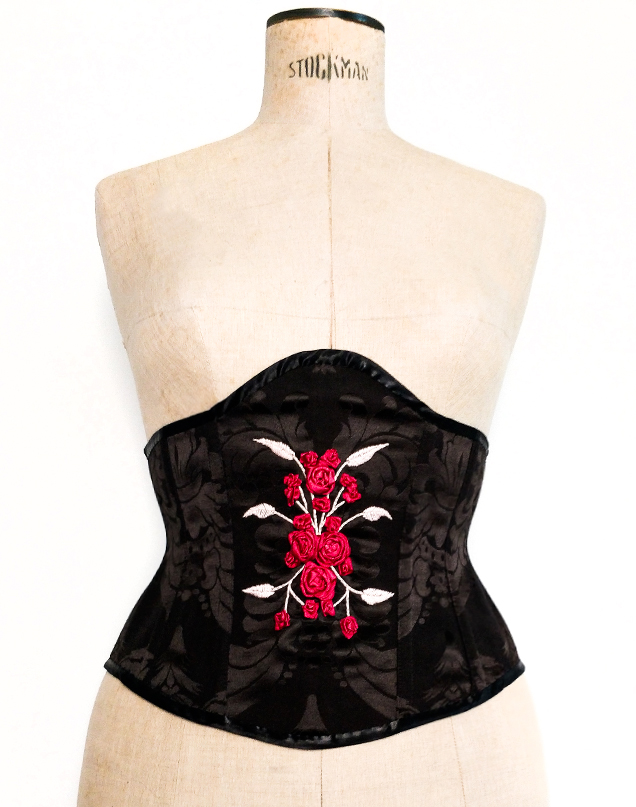 serre taille, corset, gothique lolita, corset brodé gothique, serre taille romantique pièce unique, gothic style, lolita, taille fine, victorian underbust corset